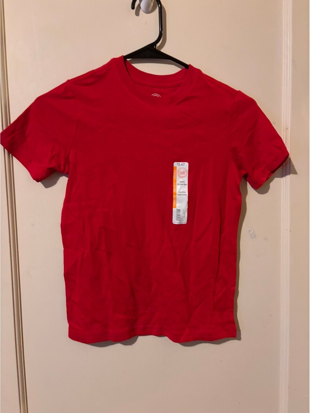 Red short sleeve crewneck tee